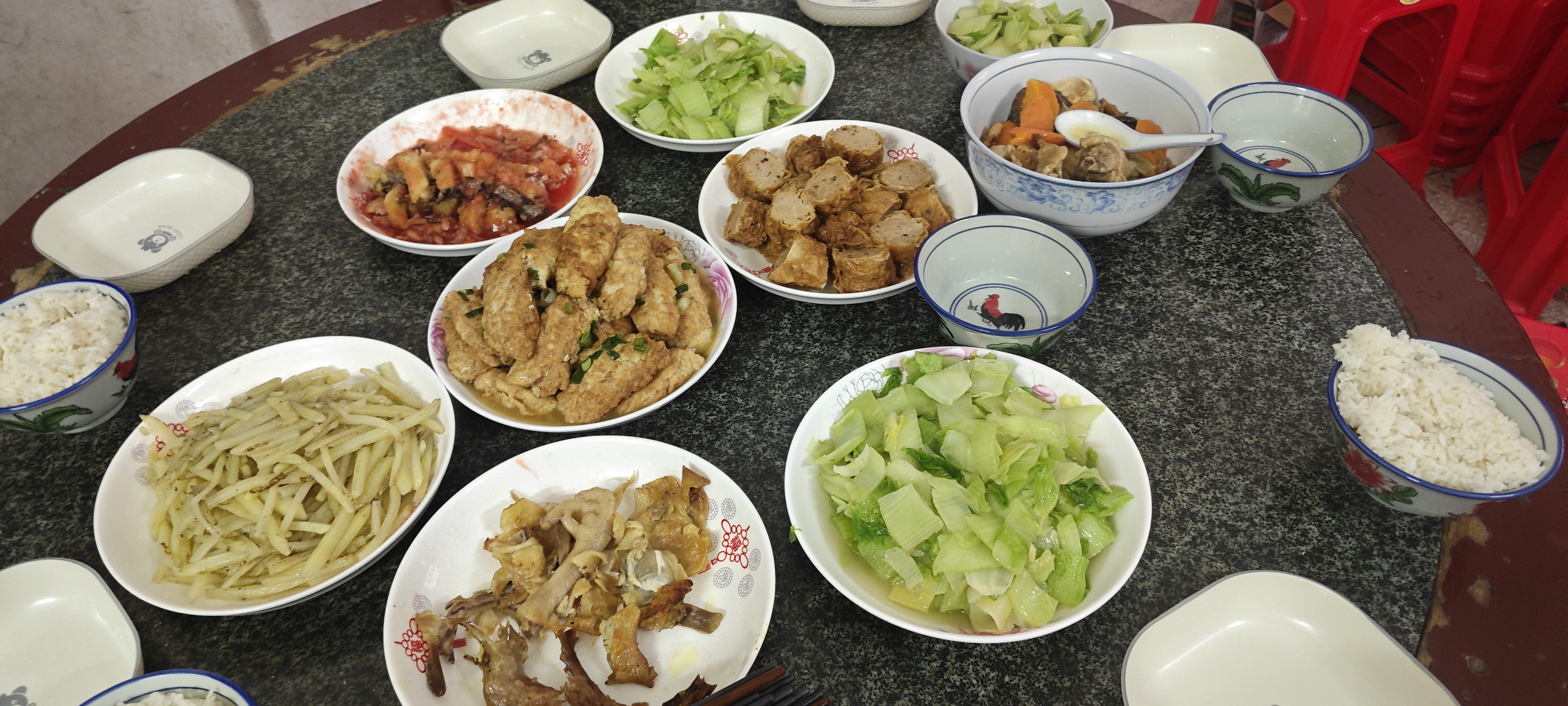 Home-cooked meal in Wuhua
